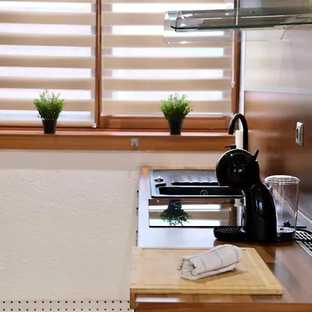 Διαμέρισμα Tron 2 *