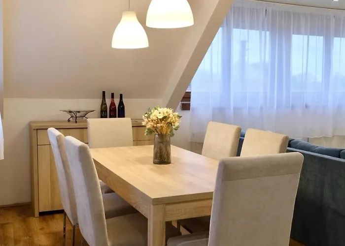Apartman Tron 2 *